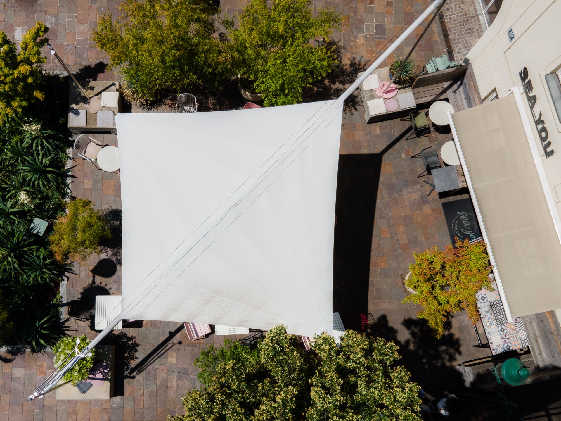 SunSquare sorgt  im Gastgarten des SeaYou für Wohlbefinden