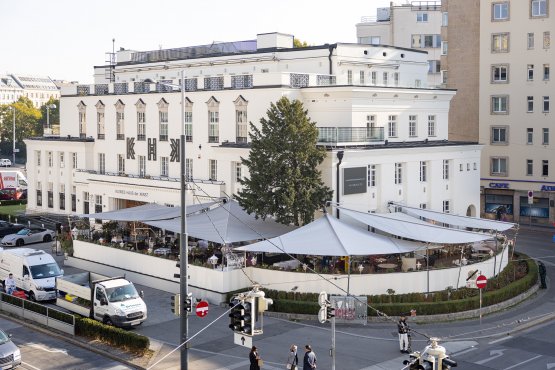 SunSquare Sonnensegel - perfekter Schattenmacher für die Gastronomie.